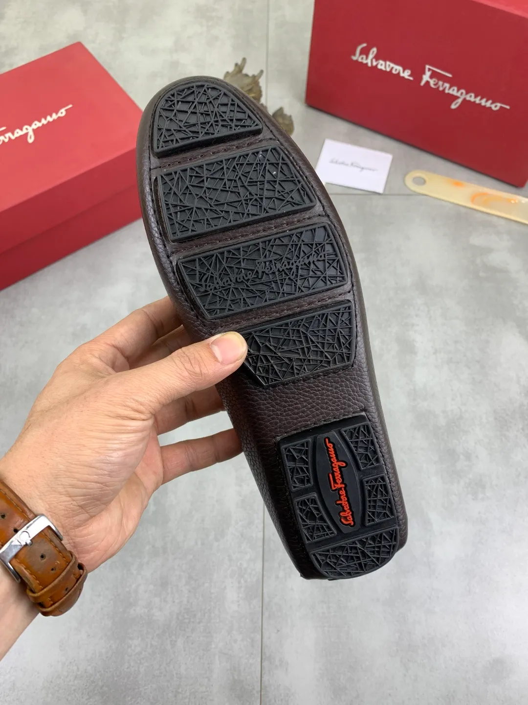 Men's Men's Shoes 💰P380💰【New Style】Water-dyed Pigli 🆘【Salvatore Ferragamo】Men's latest casual beanie shoes! Available at counters simultaneously! The fabric is made of specially imported original calfskin, and the interior is made of imported water-dyed pigskin. It is absolutely luxurious and leads the fashion trend. Matching code: 38-45 3️⃣colors available